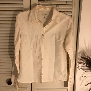 Mountain hardware sun protection shirt.